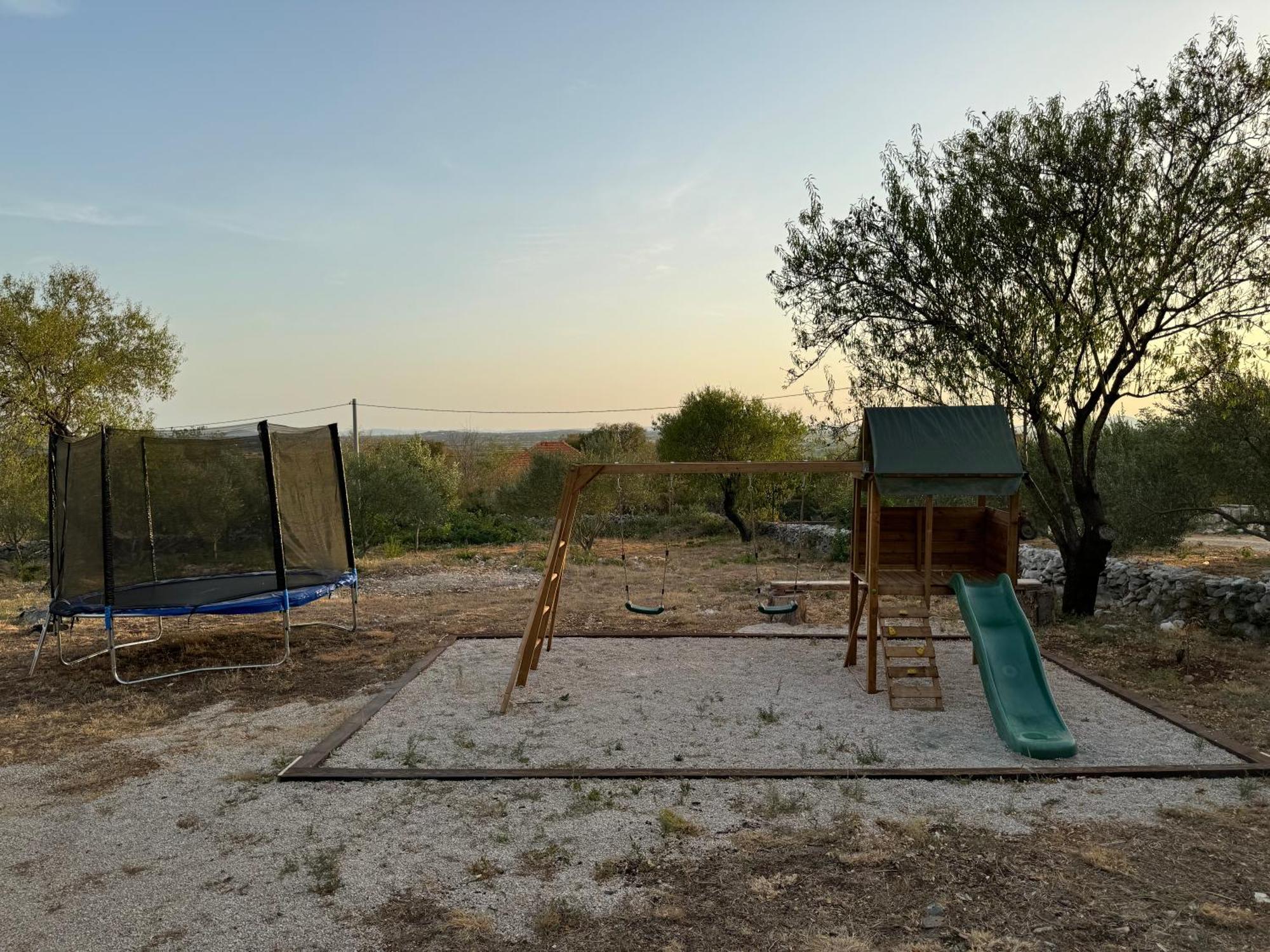 Вілла Relax And Unwind: Family-Friendly House Near Zadar In Zagrad Екстер'єр фото